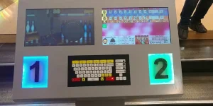 باشگاه بولینگ شیان مانیتور